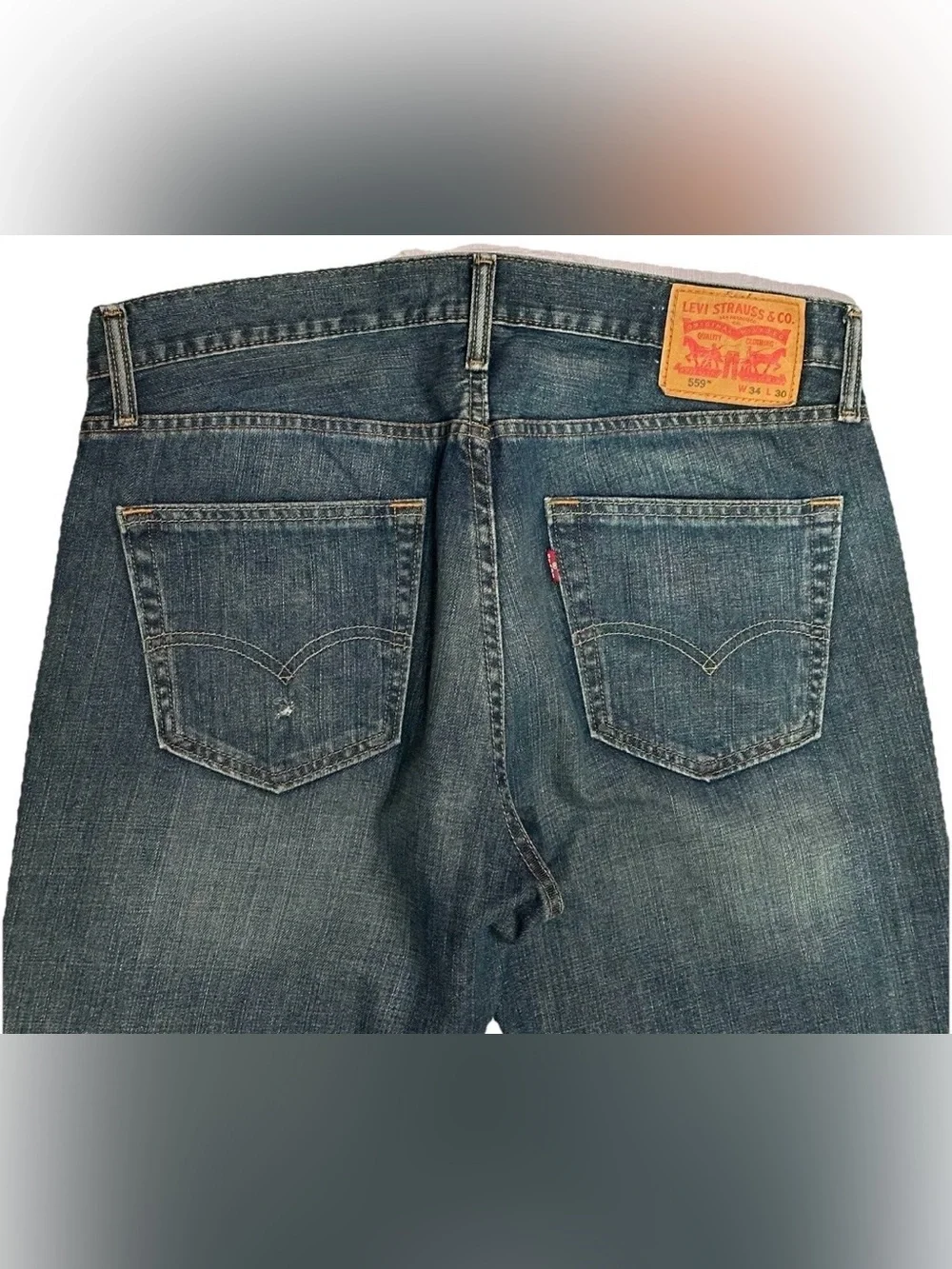 559 LEVIS JEANS 34 X 30 FITS 36 WAIST MENS RELAXED STRAIGHT FIT DISTRESSED